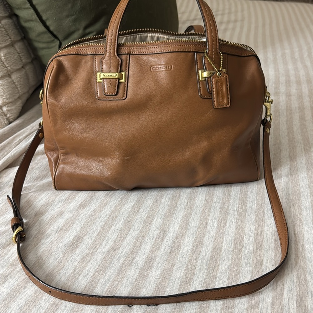 Vintage tan coach bag